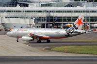 VH-VQR @ YSSY - At Sydney - by Micha Lueck