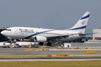 4X-EKD @ VIE - El Al - by Chris Jilli