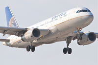 N480UA @ KORD - United Airlines Airbus A320-232, UAL598 arriving from Orlando International /KMCO, RWY 14R approach KORD. - by Mark Kalfas