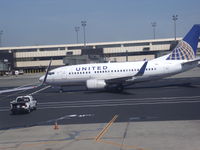 N24633 @ EWR - 737-500 - by christian maurer