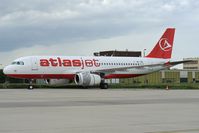 OE-IBE @ LHBP - Atlas Air Airbus 320