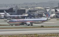 N824NN @ KLAX - Taxiing to gate after arriving at LAX on 25L - by Todd Royer