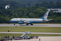 98-0001 @ ORF - Air Force One rolling out on RWY 5 after arrival from Andrews AFB, Maryland. Since the flights were short, President Obama used a C-32A instead of the usual VC-25A. - by Dean Heald