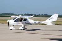 N321FT @ KCID - Taxiing on the PS Air Ramp.