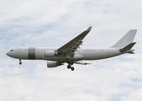 A7-HHM @ LOWW - Qatar Amiri Flight Airbus A330 - by Andreas Ranner