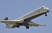 N814SK @ KLAX - Arriving at LAX on 24R
