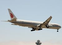 B-2085 @ KLAX - Landing 24L - by Jonathan Ma