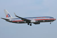 N825NN @ DFW - American Airlines landing at DFW Airport - by Zane Adams