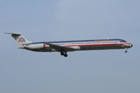 N577AA @ DFW - American Airlines landing at DFW Airport