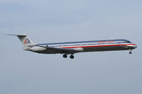 N595AA @ DFW - American Airlines Landing at DFW Airport