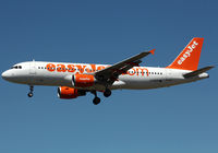 G-EZUF photo, click to enlarge G-EZUF photo, click to enlarge