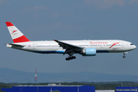 OE-LPC @ VIE - Austrian Airlines