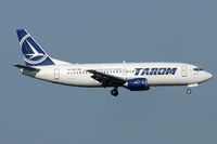 YR-BGB @ VIE - TAROM