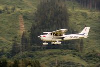 OE-KFB @ LOWZ - At a good altitude for the approach for the short runway 08 at Zell am See. - by Jorrit de Bruin