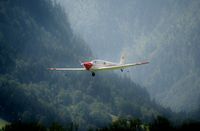 OE-9224 @ LOWZ - The engine of this motorglider is really working. He proves that by sounding his roaring engine sound at Zell am See (LOWZ) airport. - by Jorrit de Bruin