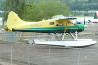 N985P @ RNT - 1966 Dehavilland DHC-2 MK. I(L20A), c/n: 1624 ex XV271