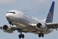 N16732 @ KORD - United Airlines Boeing 737-724, UAL1511 arriving from KLAS, RWY 28 approach KORD. - by Mark Kalfas