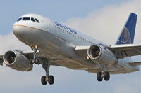 N829UA @ KORD - United Airbus A319-131, UAL6868 arriving from Tampa/KTPA, RWY 28 approach KORD.