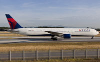 N838MH @ EDDF - taxying to the gate - by Friedrich Becker