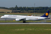 D-AEBP @ VIE - Lufthansa Regional - by Chris Jilli