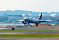 N427UA @ KDCA - Landing DCA - by Ronald Barker