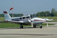N8322Y @ I74 - 1967 Piper PA-30