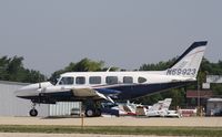 N59923 @ KOSH - Piper PA-31-350