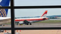 N742PS @ KDCA - Taxi DCA - by Ronald Barker