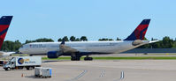 N817NW @ KMSP - Taxi MSP - by Ronald Barker