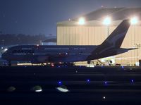 VH-OQG @ KLAX - VH-OQG tiptoeing about the night - by Jonathan Ma