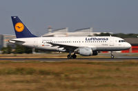 D-AILN @ EDDF - Take off on rwy 18