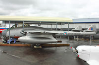 17058 @ CYNJ - De Havilland DH-100 Vampire F.3, c/n: EEP42376