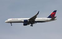 N556NW @ DTW - Delta 757 - by Florida Metal