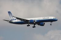 N567UA @ MCO - United 757