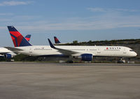 N624AG @ KATL - Just out of the hangar at Delta TechOps - ATL- New aircraft for Delta Air Lines - by Peachair