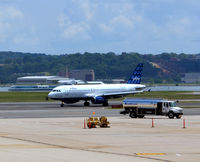 N559JB @ KDCA - Taxi  DCA - by Ronald Barker