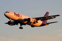 N685FE @ ORF - FedEx 399 Heavy from Memphis Int'l (KMEM) on short final to RWY 5.