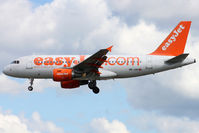 HB-JZN @ LSGG - Landing - by micka2b