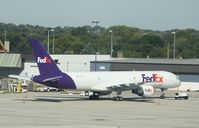 N991FD @ KMKE - Boeing 757-200F