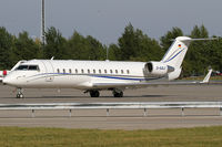 D-AAIJ @ VIE - Private - by Roman Reiner