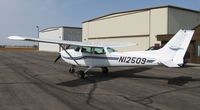 N12509 @ KMOX - Cessna 172M Skyhawk on the ramp in Morris, MN. - by Kreg Anderson