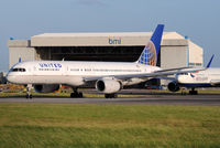 N17126 @ EGLL - United - by Martin Nimmervoll
