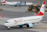 OE-LNQ @ LOWW - Austrian Airlines Boeing 737 - by Thomas Ranner