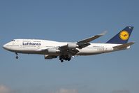 D-ABVS @ EDDF - Lufthansa 747-400 - by Andy Graf-VAP