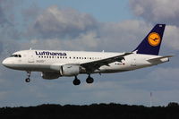 D-AILK @ EDDL - Lufthansa, Airbus A319-114, CN: 0679, Name: Aschaffenbug - by Air-Micha