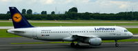 D-AIQW @ EDDL - Lufthansa, is seen here taxiing to RWY23L for departure at Düsseldorf Int´l (EDDL) - by A. Gendorf