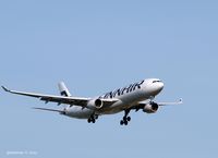 OH-LTS - Landing @ JFK - by gbmax