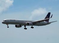 N75854 @ TNCA - Landing on Reina Beatrix Airport Aruba - by Willem Göebel