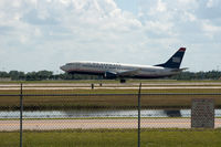 N450UW @ RSW - 737 landing at RWY 6 - by Mauricio Morro