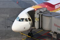 EC-IZH @ EDDL - Iberia, Airbus A320-214, CN: 2225, Name: San Pedro de Roda - by Air-Micha